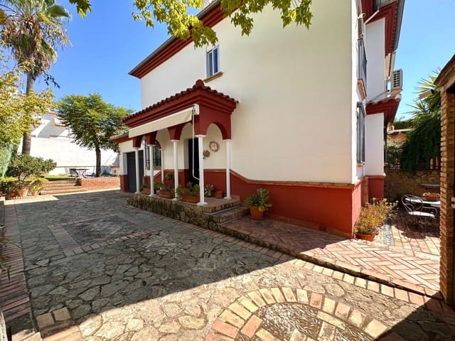 3 Zimmer Villa zu verkaufen in Peligros mit Pool Garage - 320.000 € (Ref: 10089752)
