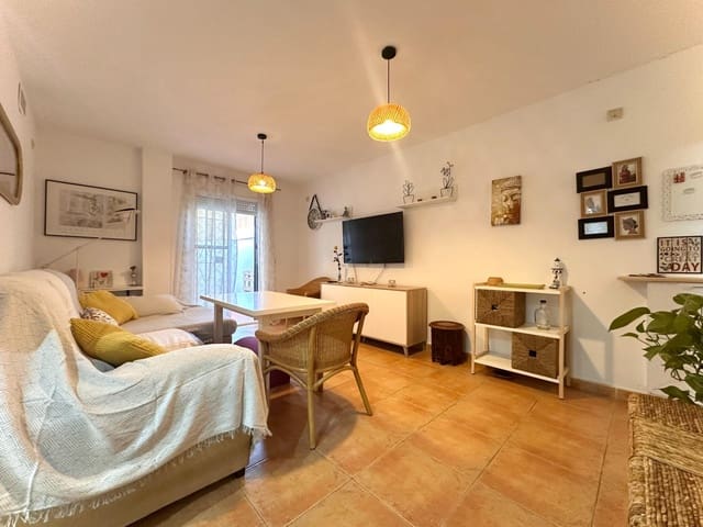 Piso de 2 habitaciones en Churriana de la Vega en venta con garaje - 175.000 € (Ref: 10089755)
