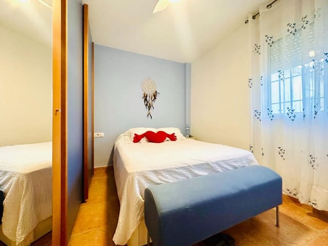 Piso de 2 habitaciones en Churriana de la Vega en venta con garaje - 175.000 € (Ref: 10089755)