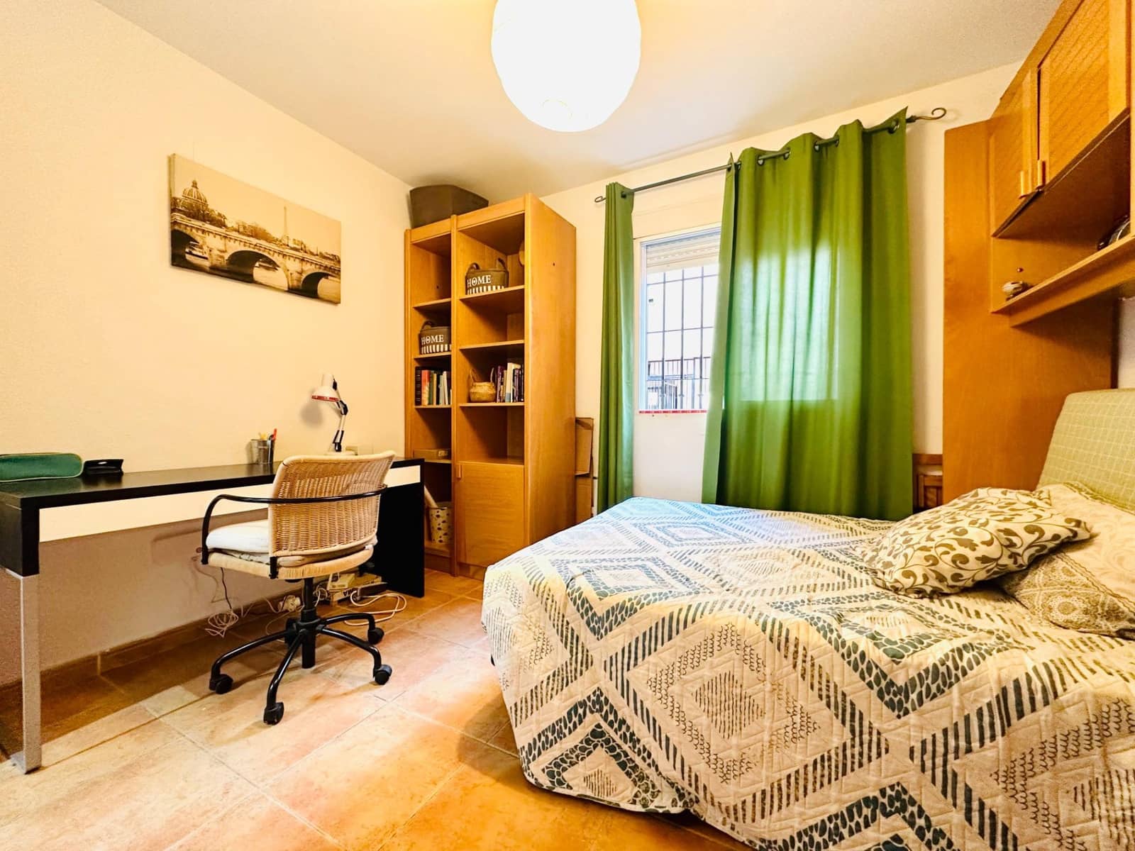 2 slaapkamer Flat te koop in Churriana de la Vega met garage - € 175.000 (Ref: 10089755)