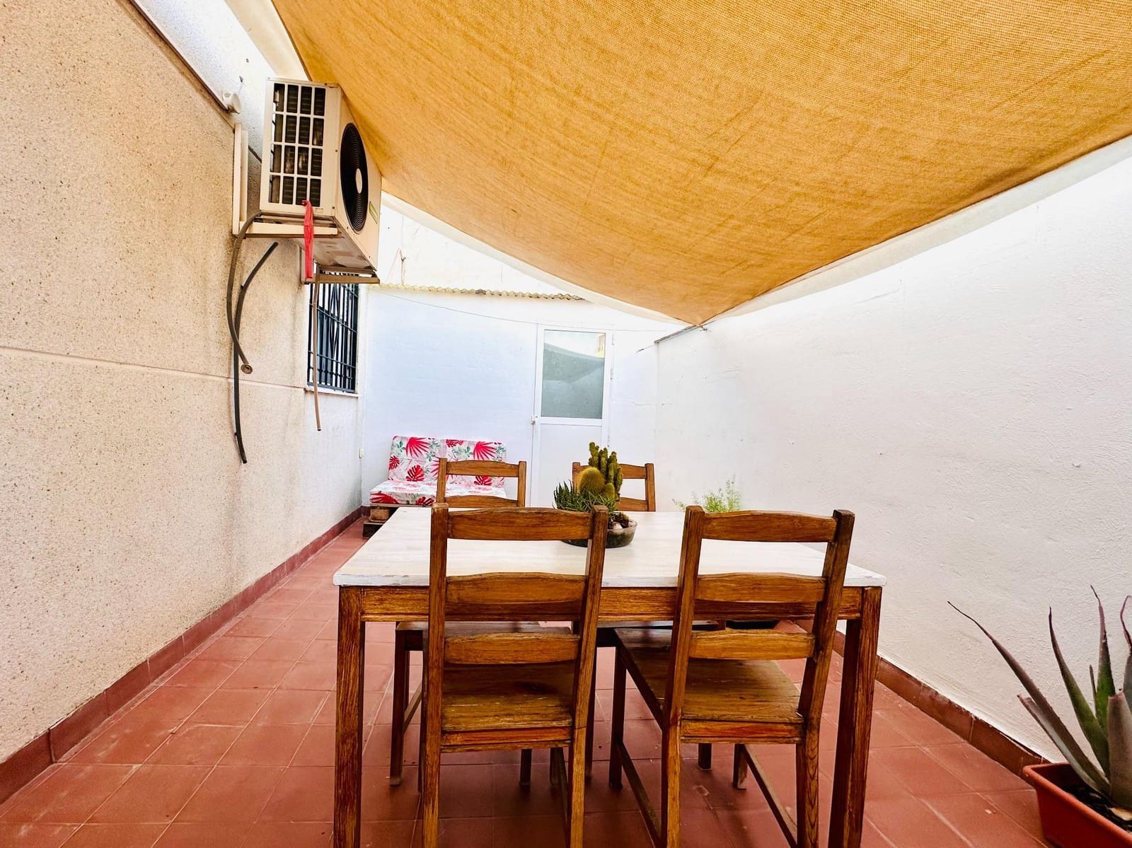 2 slaapkamer Flat te koop in Churriana de la Vega met garage - € 175.000 (Ref: 10089755)