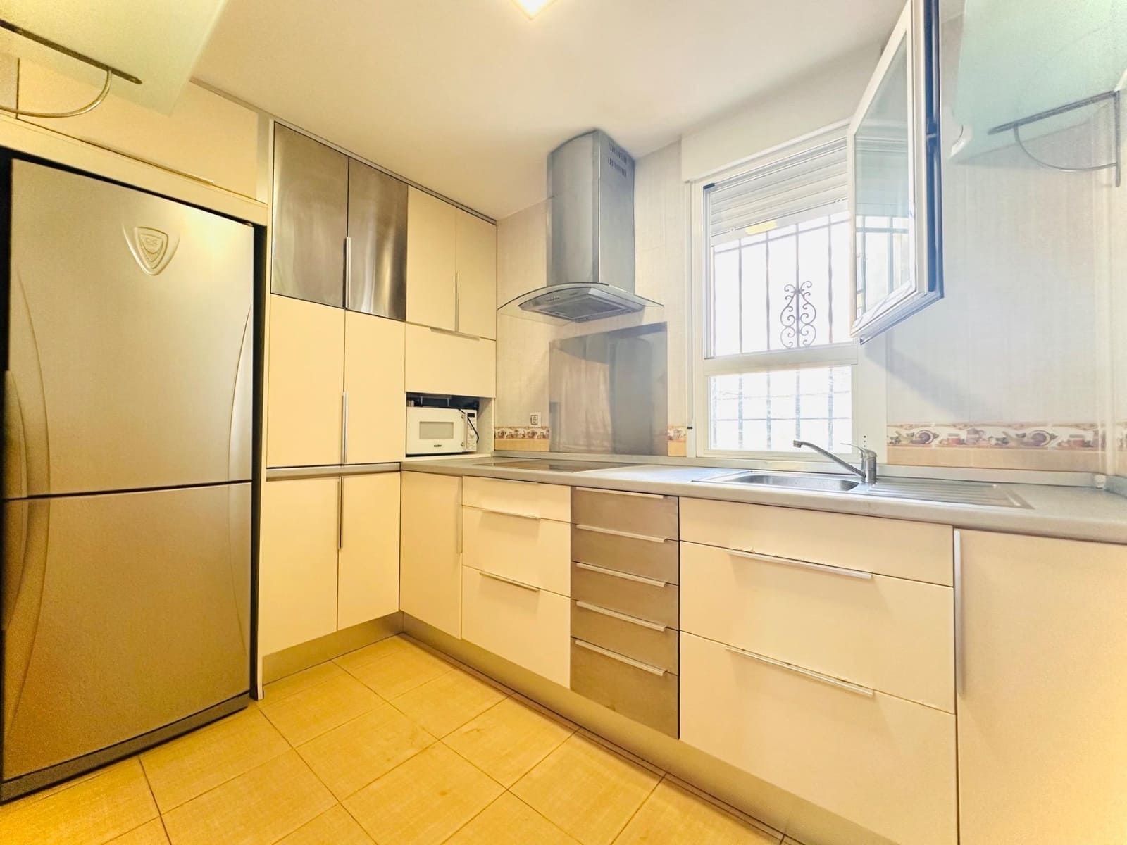 1 makuuhuone Huoneisto myytävänä paikassa Las Gabias - 139 500 € (Ref: 10094728)
