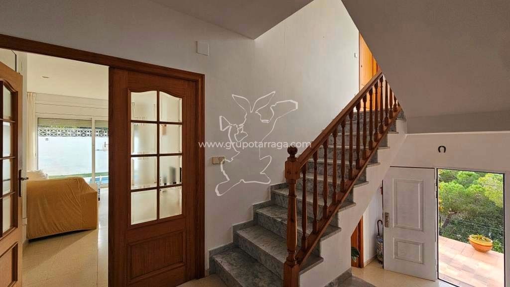 5 bedroom Villa for sale in Lloret de Mar with pool garage - € 660,000 (Ref: 9128645)