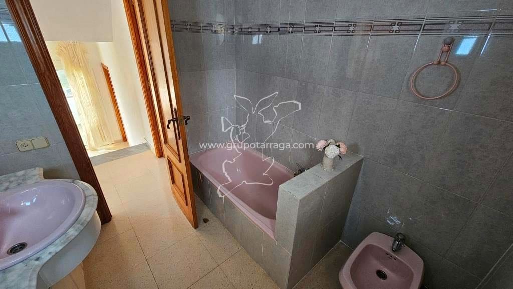 5 bedroom Villa for sale in Lloret de Mar with pool garage - € 660,000 (Ref: 9128645)