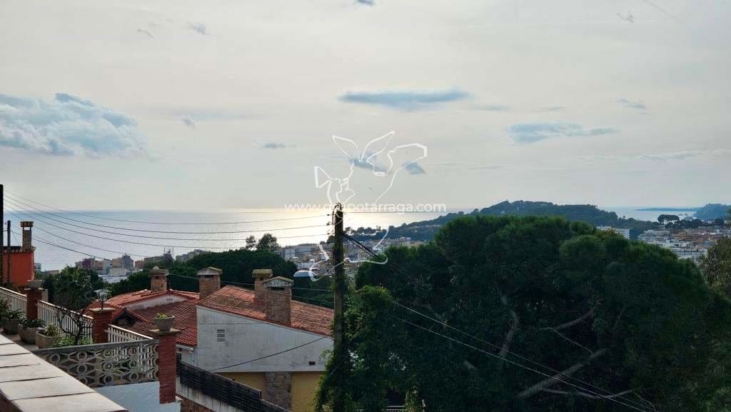 5 bedroom Villa for sale in Lloret de Mar with pool garage - € 660,000 (Ref: 9128645)