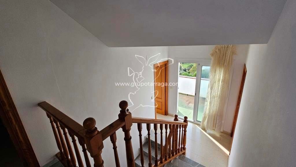 5 bedroom Villa for sale in Lloret de Mar with pool garage - € 660,000 (Ref: 9128645)