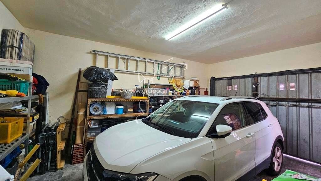 5 bedroom Villa for sale in Lloret de Mar with pool garage - € 660,000 (Ref: 9128645)