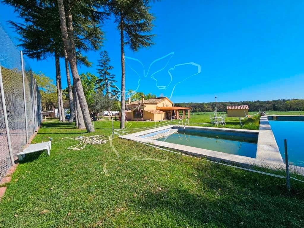 5 soverom Finca/Herregård til salgs i Caldes de Malavella med svømmebasseng garasje - € 875 000 (Ref: 9128650)