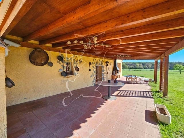 5 bedroom Finca/Country House for sale in Caldes de Malavella with pool garage - € 875,000 (Ref: 9128650)