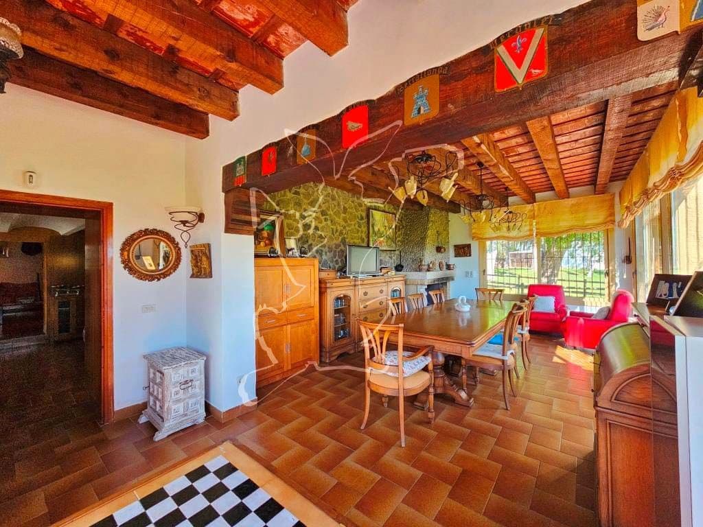 5 soverom Finca/Herregård til salgs i Caldes de Malavella med svømmebasseng garasje - € 875 000 (Ref: 9128650)