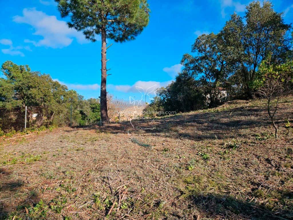 Building Plot for sale in Lloret de Mar - € 60,000 (Ref: 9128654)