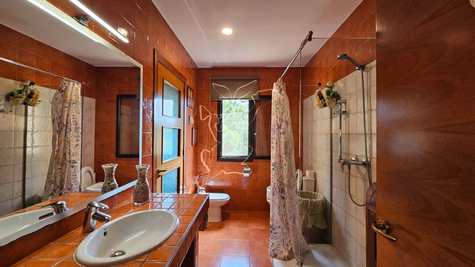 4 soveværelse Finca/Landehus til salg i Lloret de Mar med swimmingpool garage - € 395.000 (Ref: 9128656)