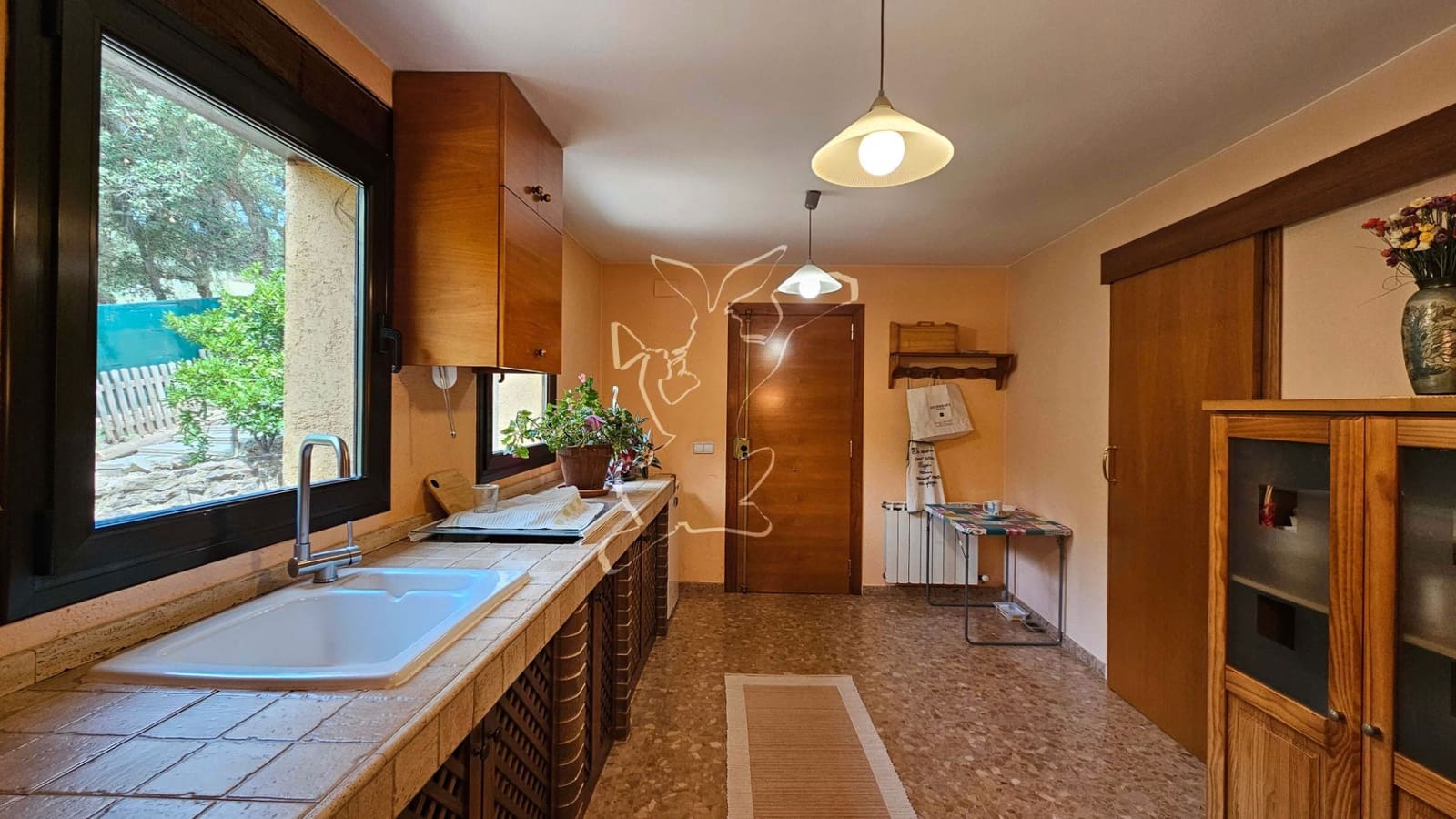 4 soveværelse Finca/Landehus til salg i Lloret de Mar med swimmingpool garage - € 395.000 (Ref: 9128656)