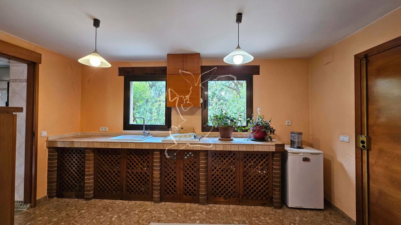 4 soveværelse Finca/Landehus til salg i Lloret de Mar med swimmingpool garage - € 395.000 (Ref: 9128656)