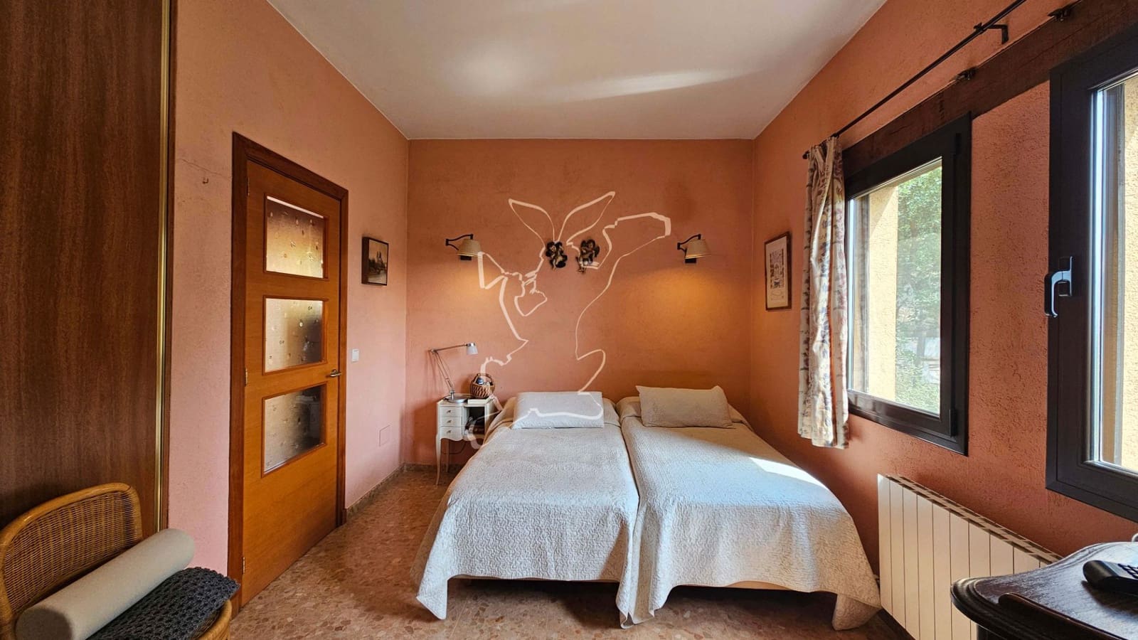 4 soveværelse Finca/Landehus til salg i Lloret de Mar med swimmingpool garage - € 395.000 (Ref: 9128656)