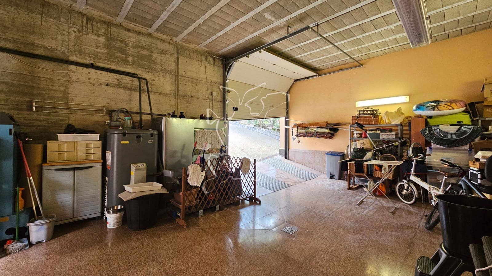 4 soveværelse Finca/Landehus til salg i Lloret de Mar med swimmingpool garage - € 395.000 (Ref: 9128656)