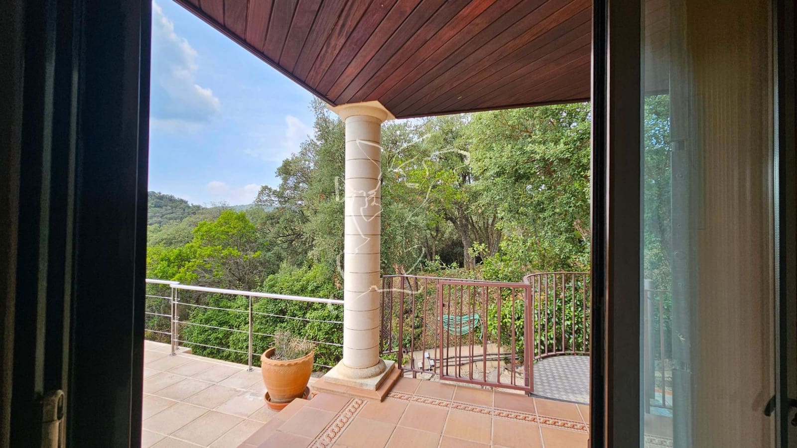 4 soveværelse Finca/Landehus til salg i Lloret de Mar med swimmingpool garage - € 395.000 (Ref: 9128656)