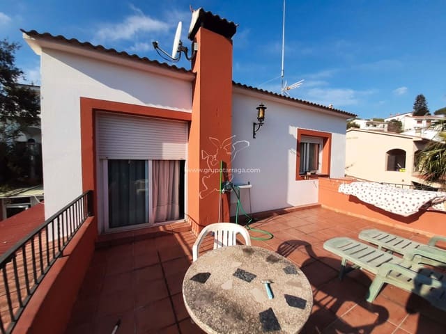 5 slaapkamer Villa te koop in Mas Romeu, Lloret de Mar met garage - € 530.000 (Ref: 9128657)