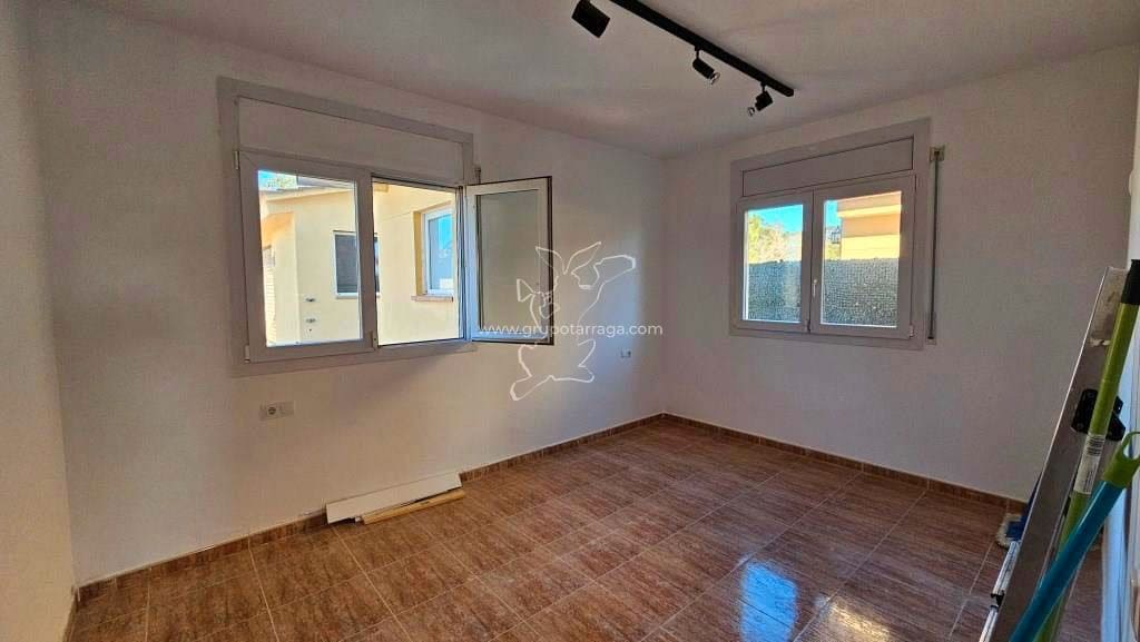 4 quarto Moradia para venda em Lloret de Mar com piscina - 530 000 € (Ref: 9128658)