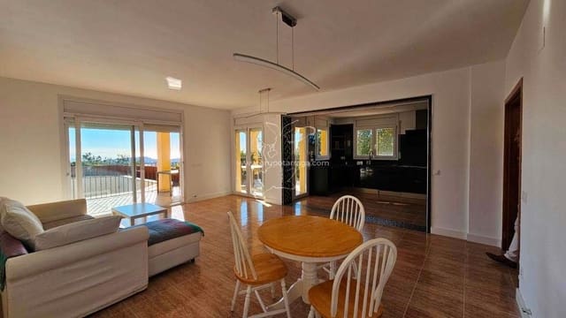 4 bedroom Villa for sale in Urbanitzacions del Nord, Lloret de Mar with pool - € 530,000 (Ref: 9128658)