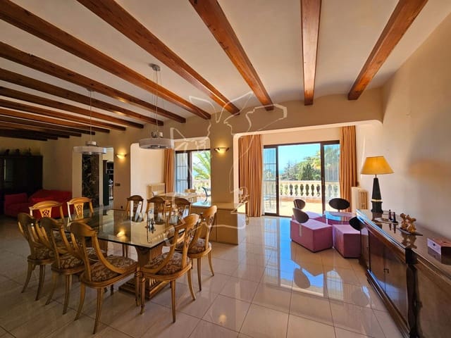 5 slaapkamer Villa te koop in Montgoda, Lloret de Mar met zwembad garage - € 1.925.000 (Ref: 9128660)