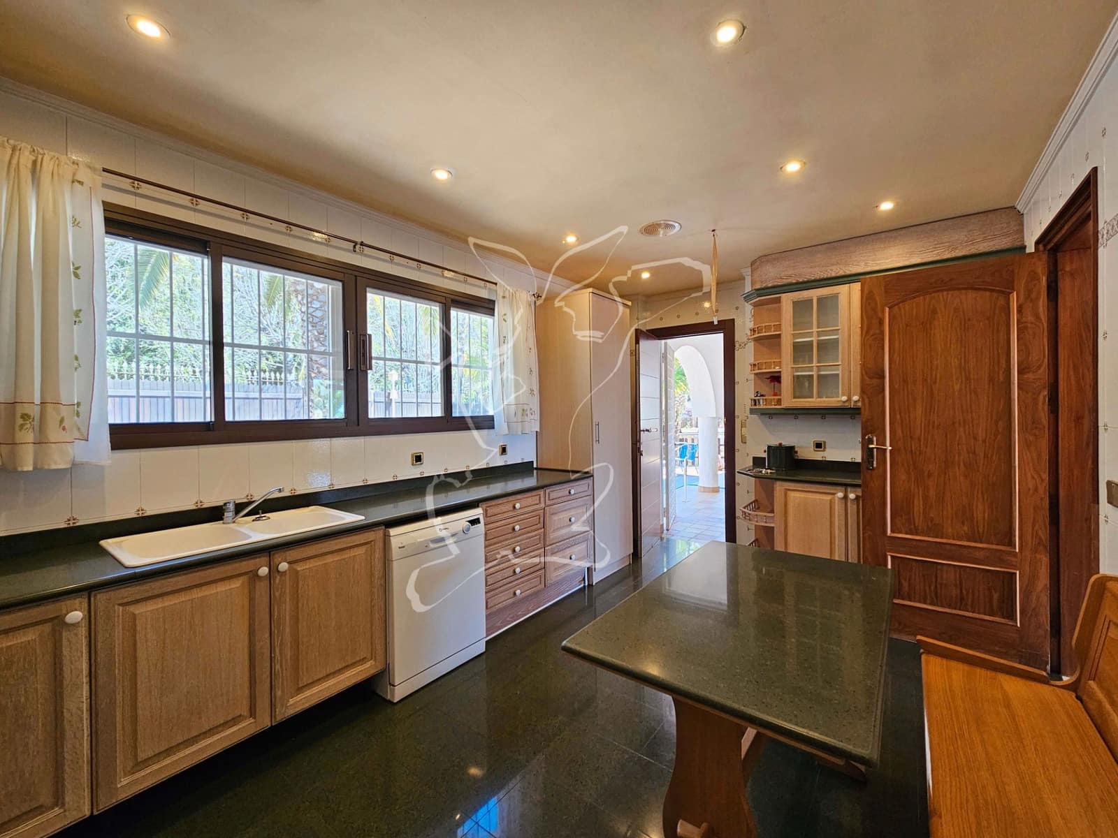 5 soveværelse Villa til salg i Lloret de Mar med swimmingpool garage - € 1.925.000 (Ref: 9128660)