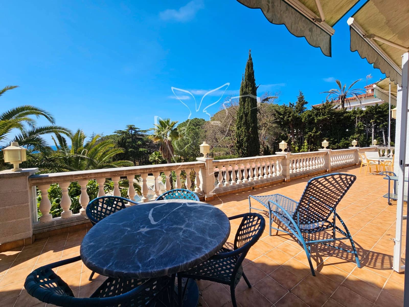 5 soveværelse Villa til salg i Lloret de Mar med swimmingpool garage - € 1.925.000 (Ref: 9128660)