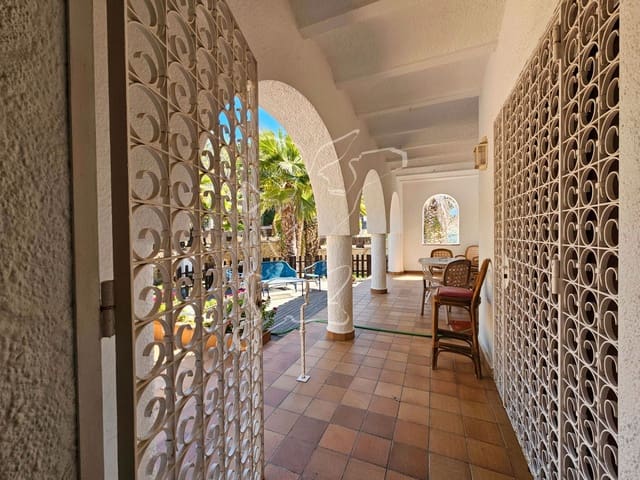 5 slaapkamer Villa te koop in Montgoda, Lloret de Mar met zwembad garage - € 1.925.000 (Ref: 9128660)