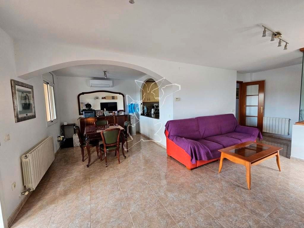 4 soveværelse Villa til salg i Vidreres med swimmingpool garage - € 315.000 (Ref: 9195030)