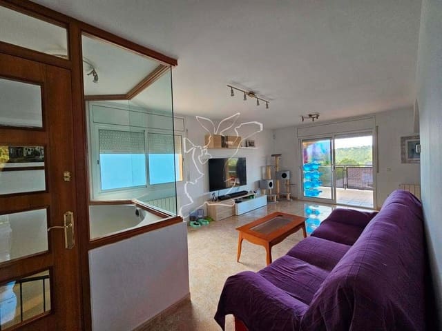 4 bedroom Villa for sale in Aiguaviva Parc, Vidreres with pool garage - € 315,000 (Ref: 9195030)