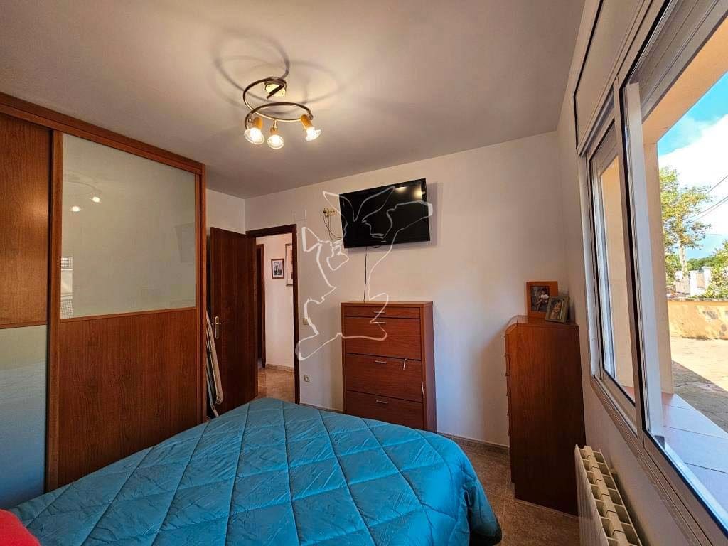 4 soveværelse Villa til salg i Vidreres med swimmingpool garage - € 315.000 (Ref: 9195030)