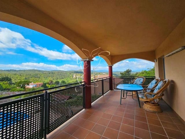 4 camera da letto Villa in vendita in Aiguaviva Parc, Vidreres con piscina garage - 315.000 € (Rif: 9195030)