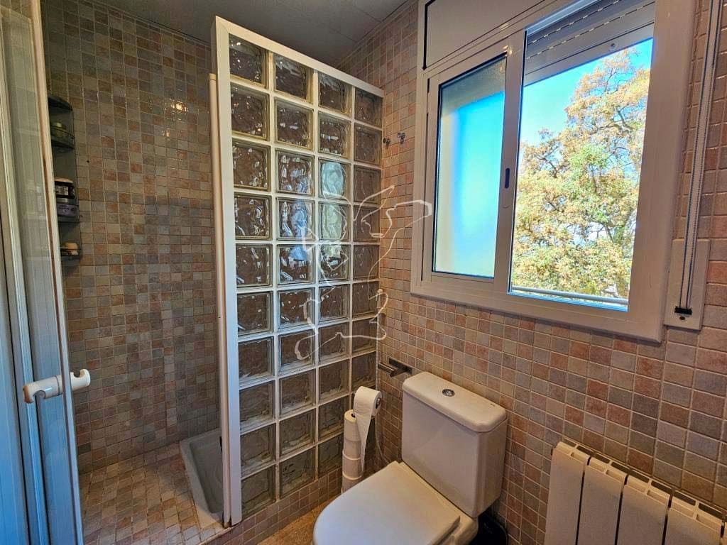 4 soveværelse Villa til salg i Vidreres med swimmingpool garage - € 315.000 (Ref: 9195030)