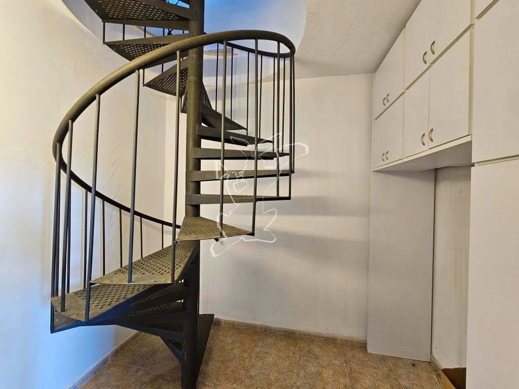 4 soveværelse Villa til salg i Vidreres med swimmingpool garage - € 315.000 (Ref: 9195030)