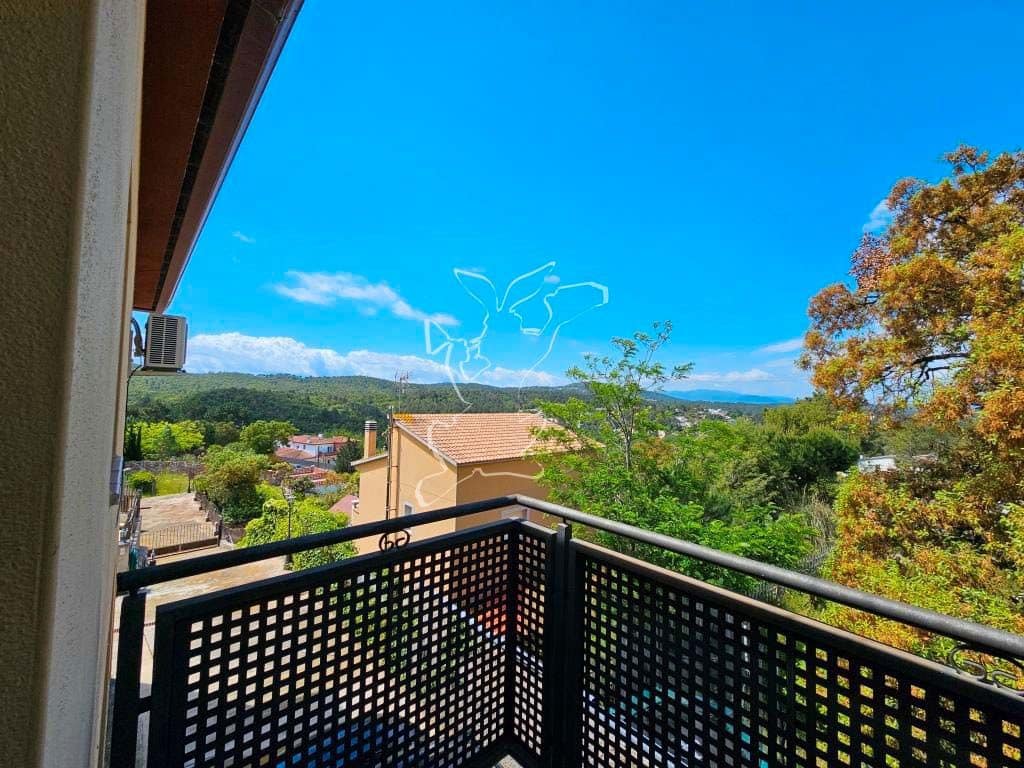 4 soveværelse Villa til salg i Vidreres med swimmingpool garage - € 315.000 (Ref: 9195030)