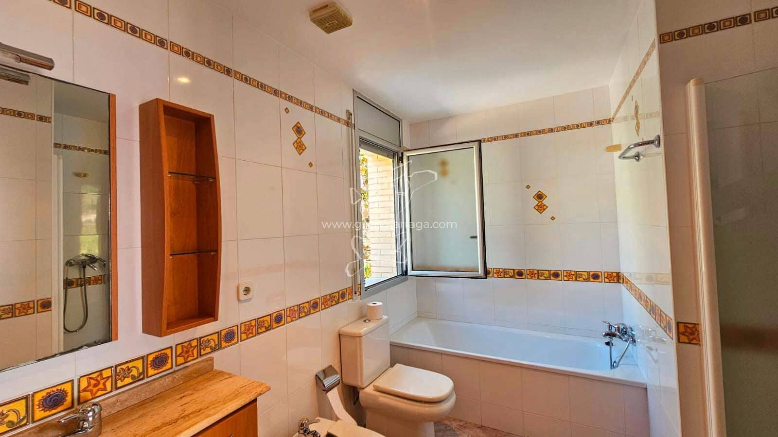 5 soverom Villa til salgs i Lloret de Mar med svømmebasseng garasje - € 675 000 (Ref: 9219331)
