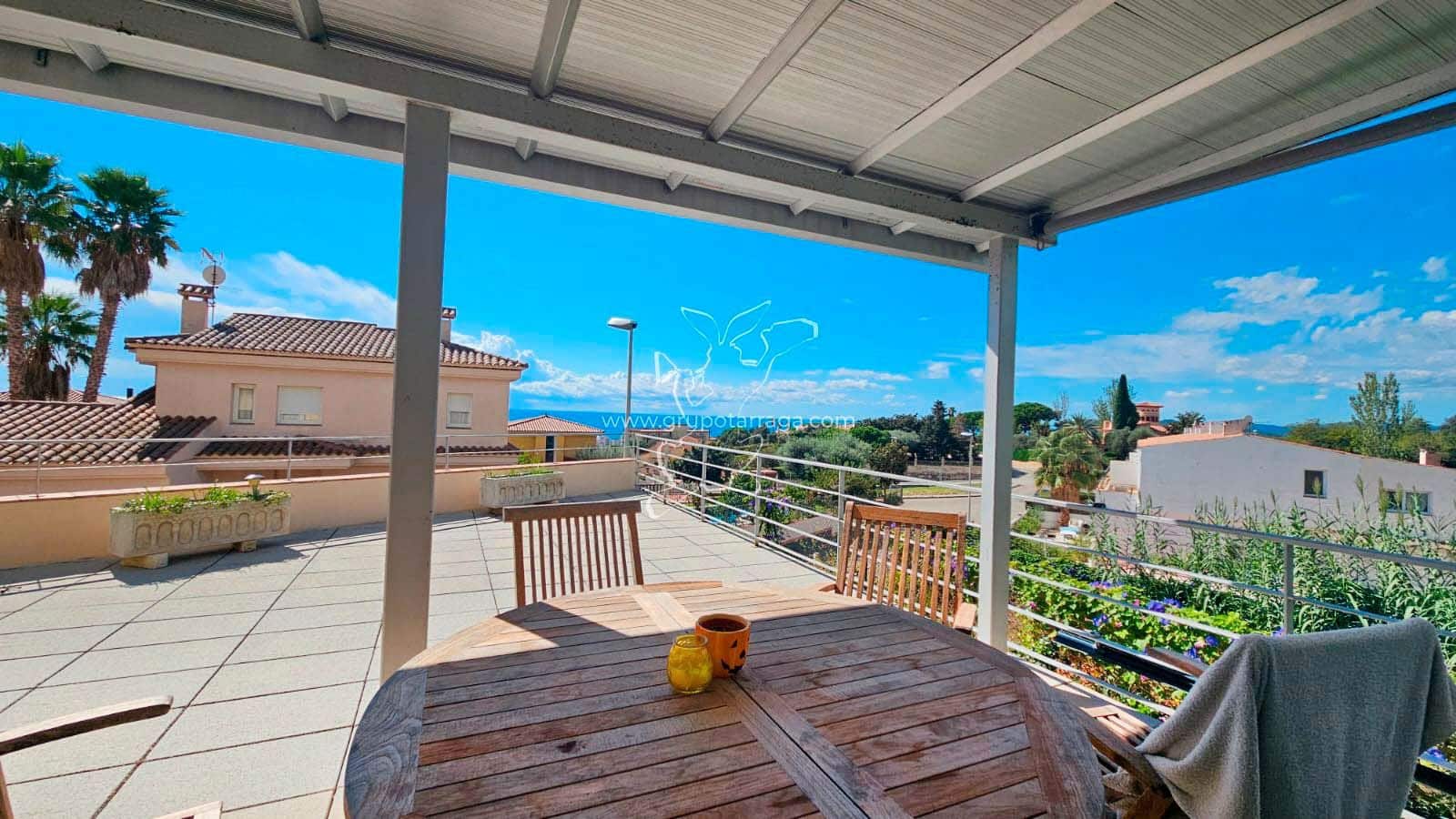 5 soverom Villa til salgs i Lloret de Mar med svømmebasseng garasje - € 675 000 (Ref: 9219331)