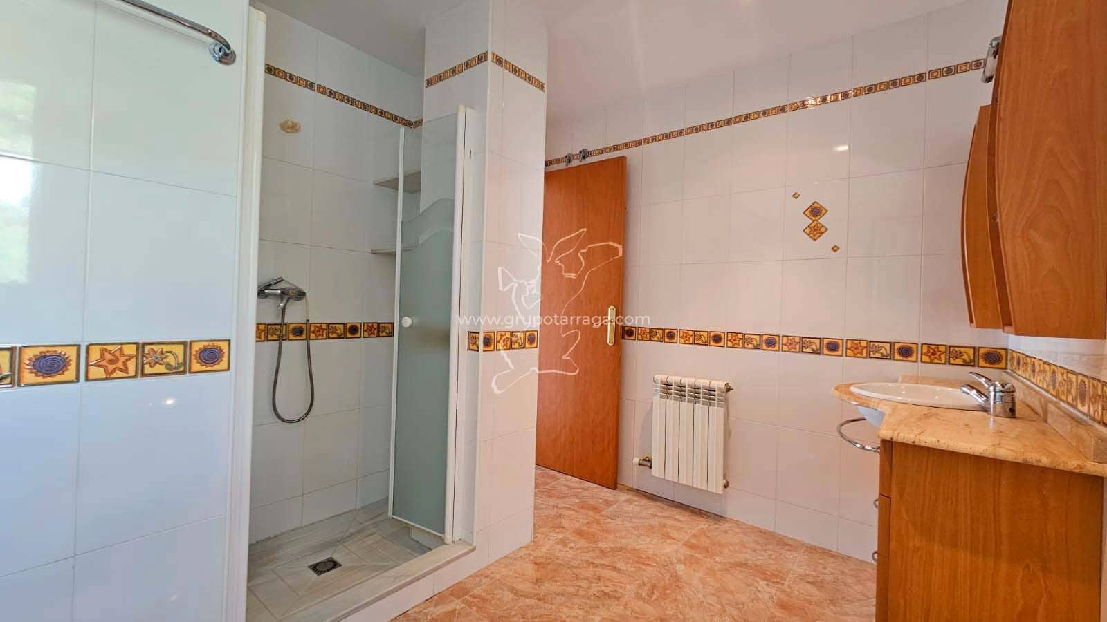 5 soverom Villa til salgs i Lloret de Mar med svømmebasseng garasje - € 675 000 (Ref: 9219331)