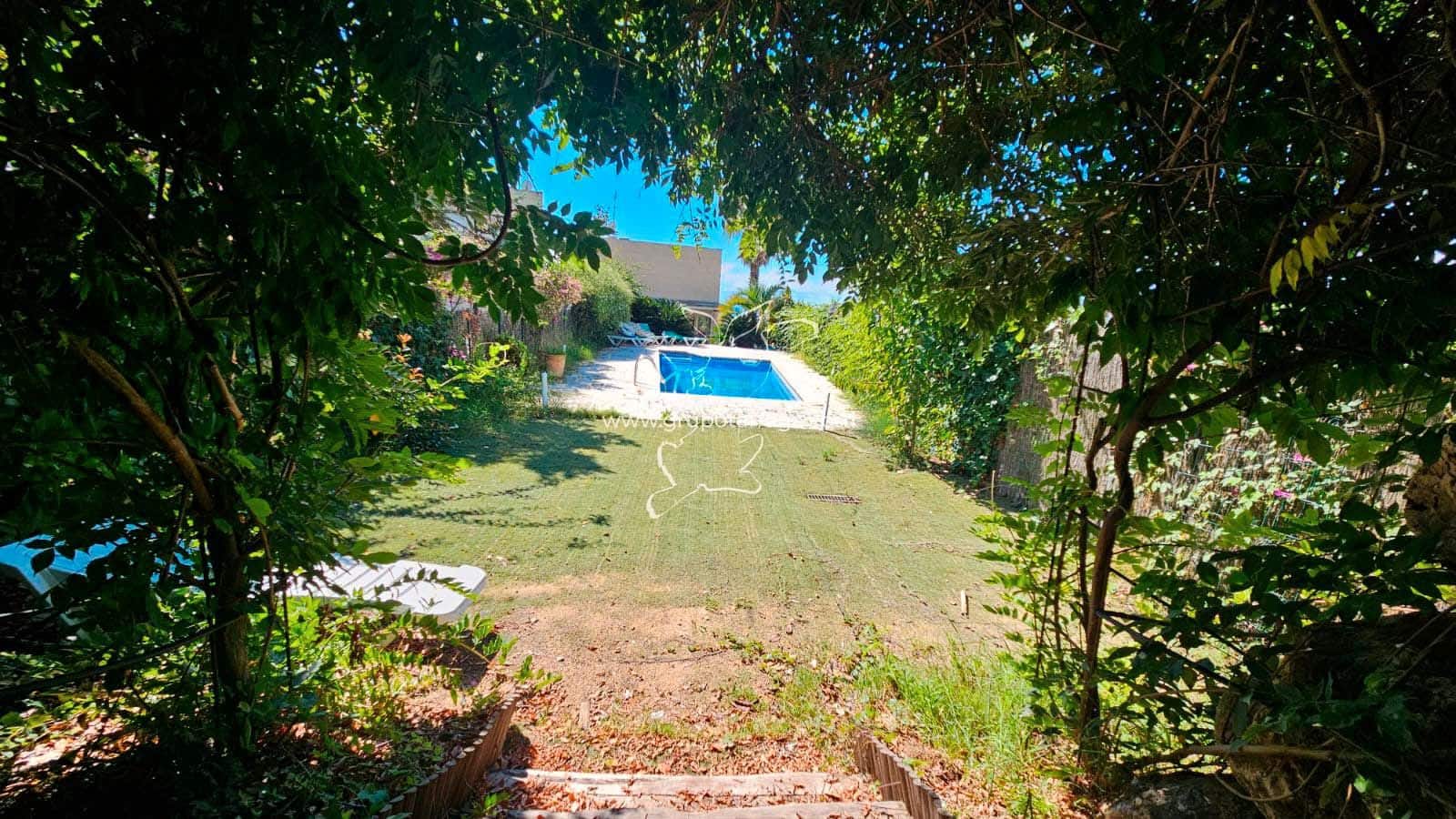 5 soverom Villa til salgs i Lloret de Mar med svømmebasseng garasje - € 675 000 (Ref: 9219331)