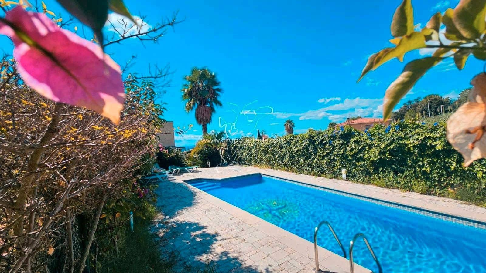 5 soverom Villa til salgs i Lloret de Mar med svømmebasseng garasje - € 675 000 (Ref: 9219331)