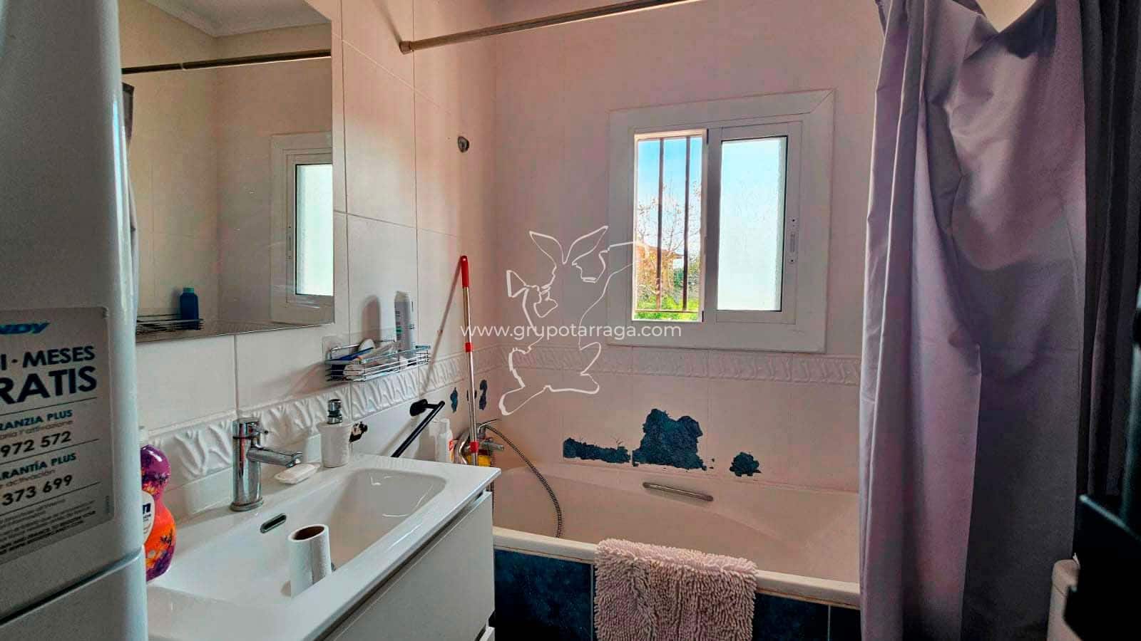 6 soveværelse Villa til salg i Vidreres med swimmingpool garage - € 350.000 (Ref: 9301692)