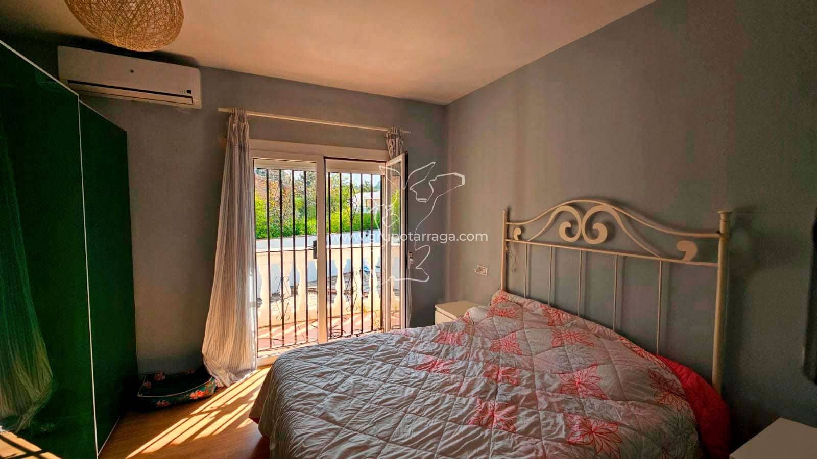 6 soveværelse Villa til salg i Vidreres med swimmingpool garage - € 350.000 (Ref: 9301692)