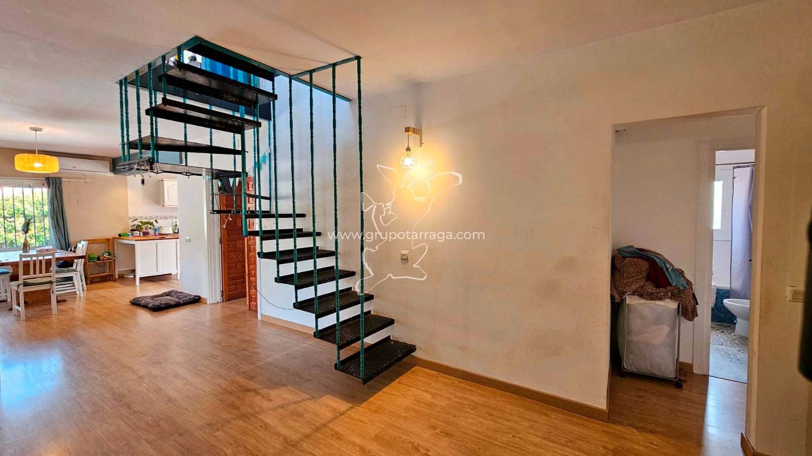 6 soveværelse Villa til salg i Vidreres med swimmingpool garage - € 350.000 (Ref: 9301692)