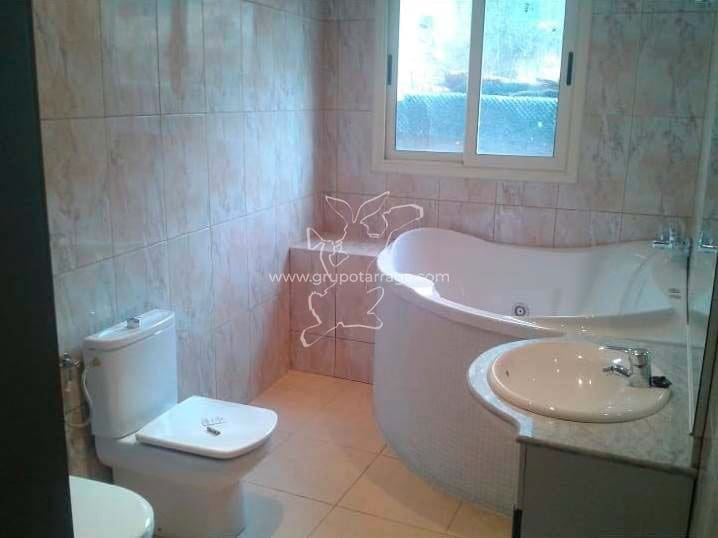 4 chambre Villa/Maison à vendre à Lloret de Mar avec garage - 425 000 € (Ref: 9324495)