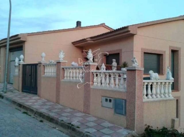 4 slaapkamer Villa te koop in Urbanitzacions del Nord, Lloret de Mar met garage - € 425.000 (Ref: 9324495)