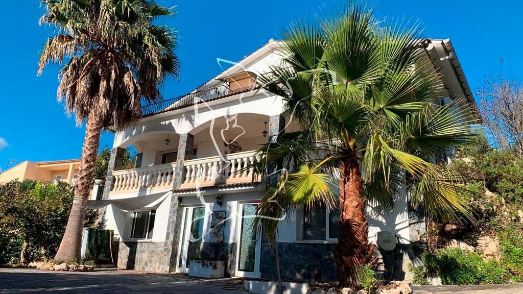 6 sypialnia Willa na sprzedaż w Vidreres z basenem garażem - 499 000 € (Ref: 9324496)