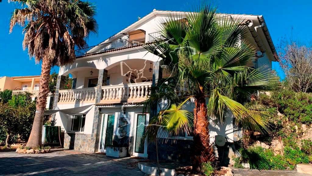 6 sypialnia Willa na sprzedaż w Vidreres z basenem garażem - 499 000 € (Ref: 9324496)