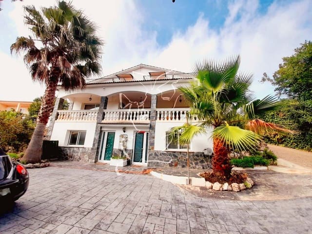 6 soverom Villa til salgs i Aiguaviva Parc, Vidreres med svømmebasseng garasje - € 499 000 (Ref: 9324496)