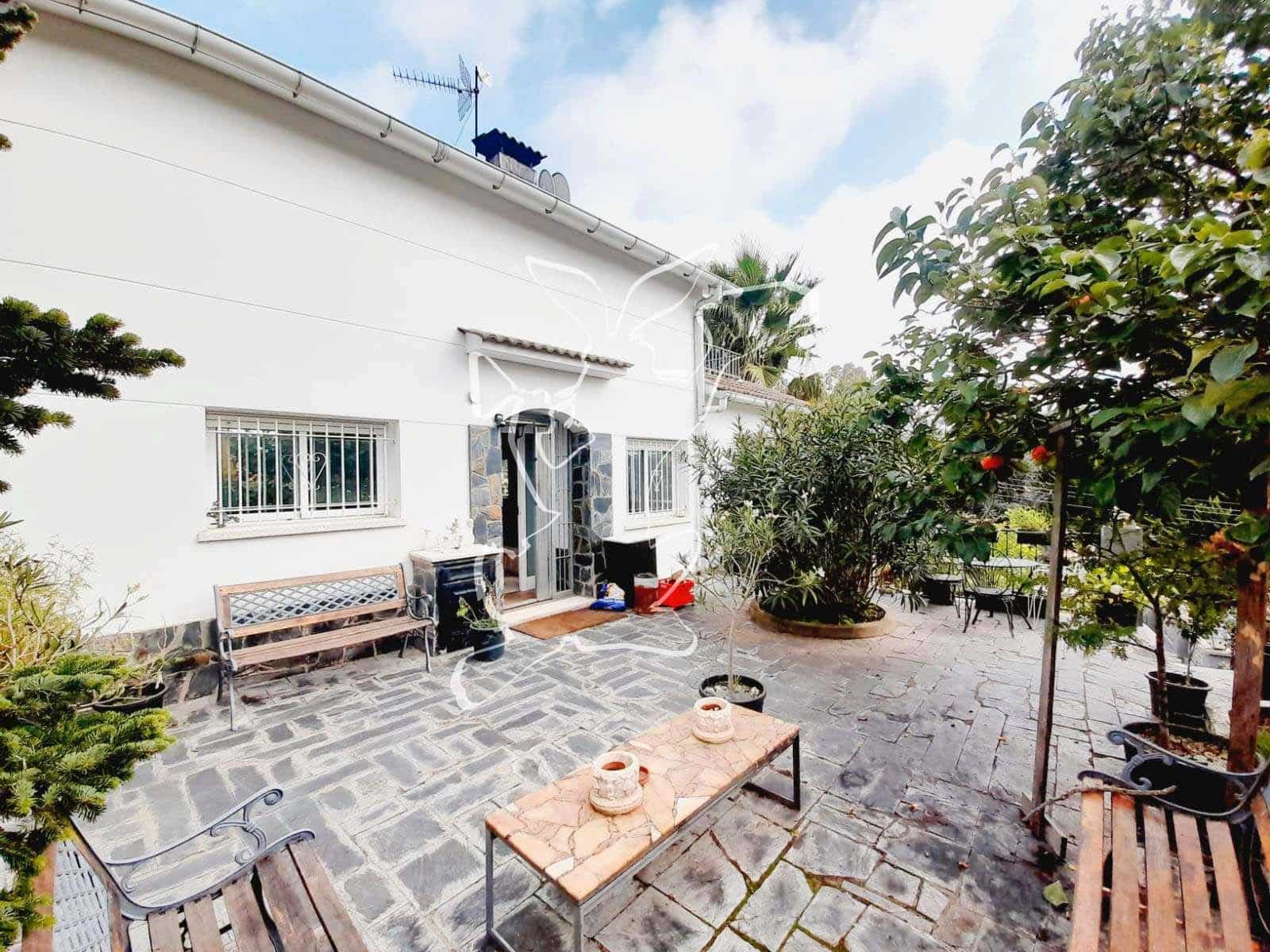 6 sypialnia Willa na sprzedaż w Vidreres z basenem garażem - 499 000 € (Ref: 9324496)