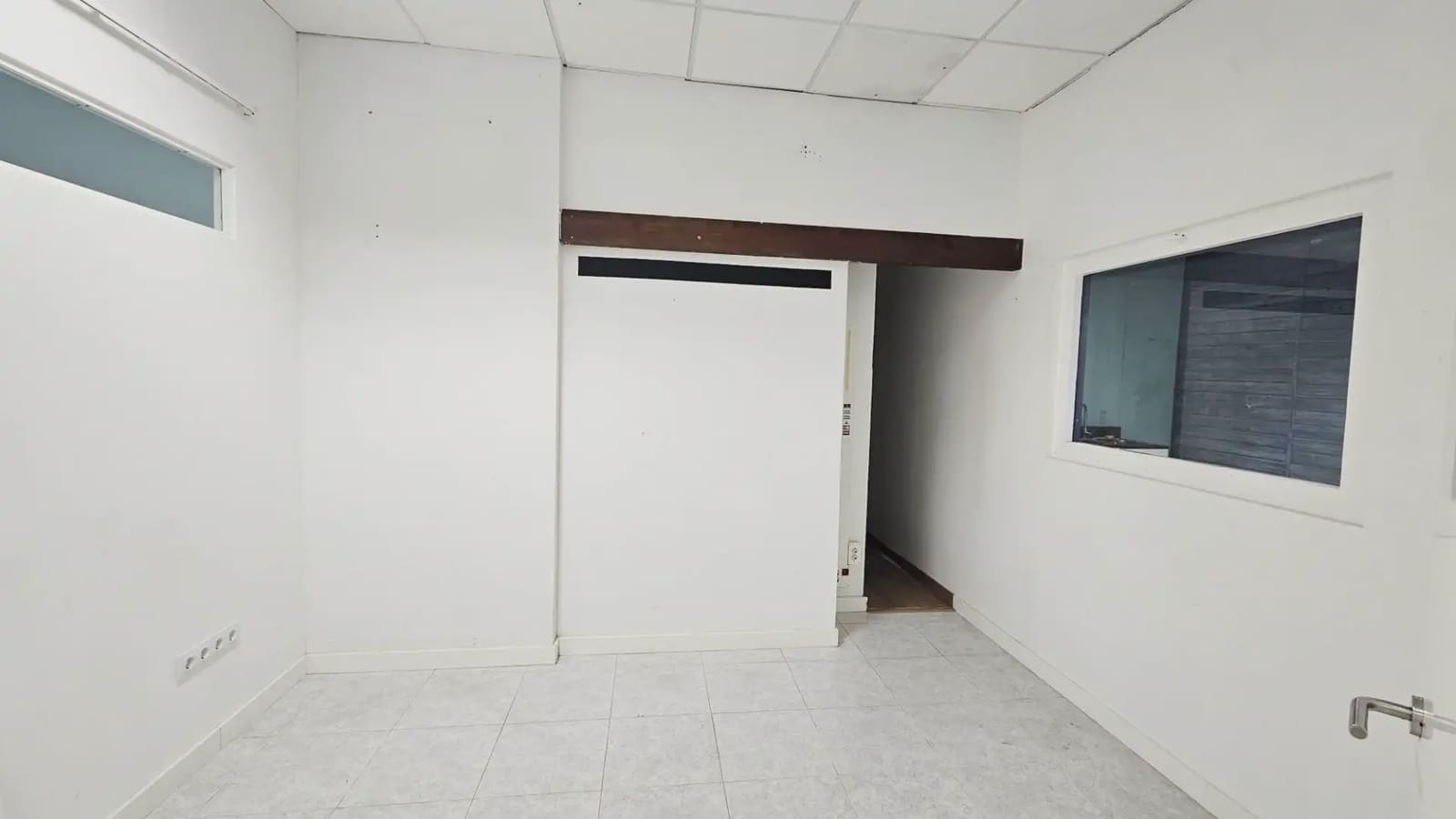 Commercial for sale in Lloret de Mar - € 27,500 (Ref: 9827603)